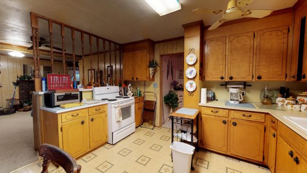 409 Laurel Ct Kitchen Items - Image 3